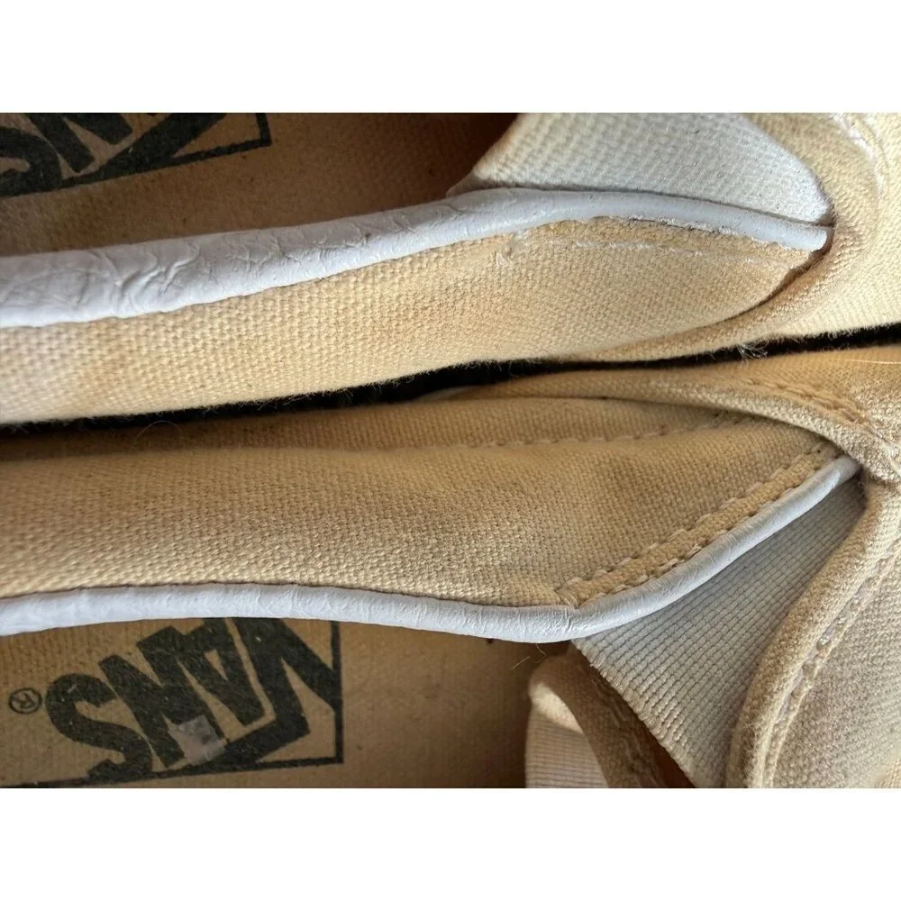 Vans men’s size 6 women’s size 7.5 cream flats